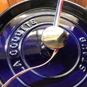 Staub 4 quart cocotte ronde (Blue)